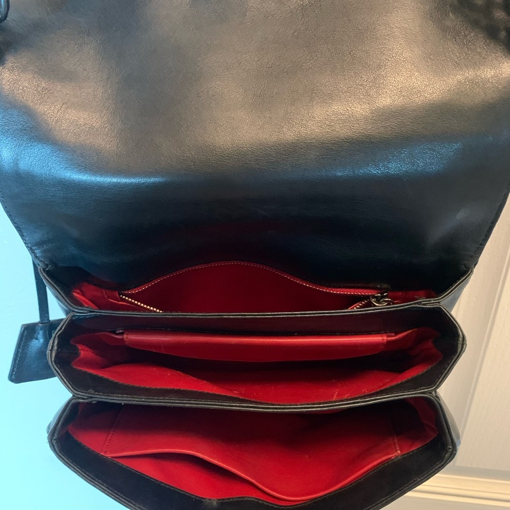 Prado Purse - Picture 4 of 9